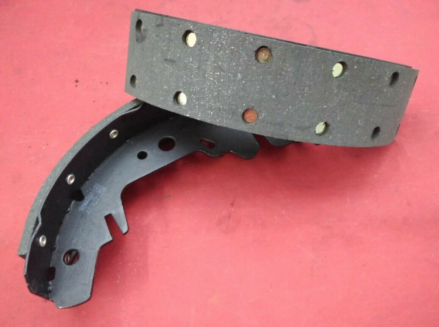 NEW Centric One Source Brake Shoes / S714R / 6619183-A1