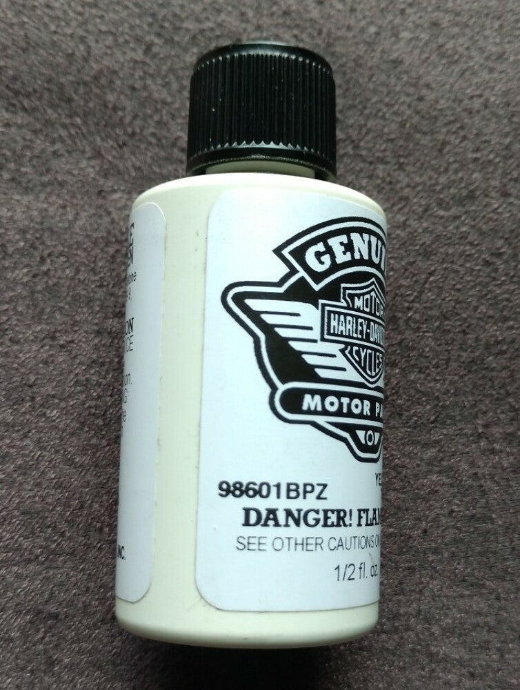 NEW Harley Davidson 98601BPZ Touch Up Paint 1/2 fl oz. / Yellow Pearl Topcoat