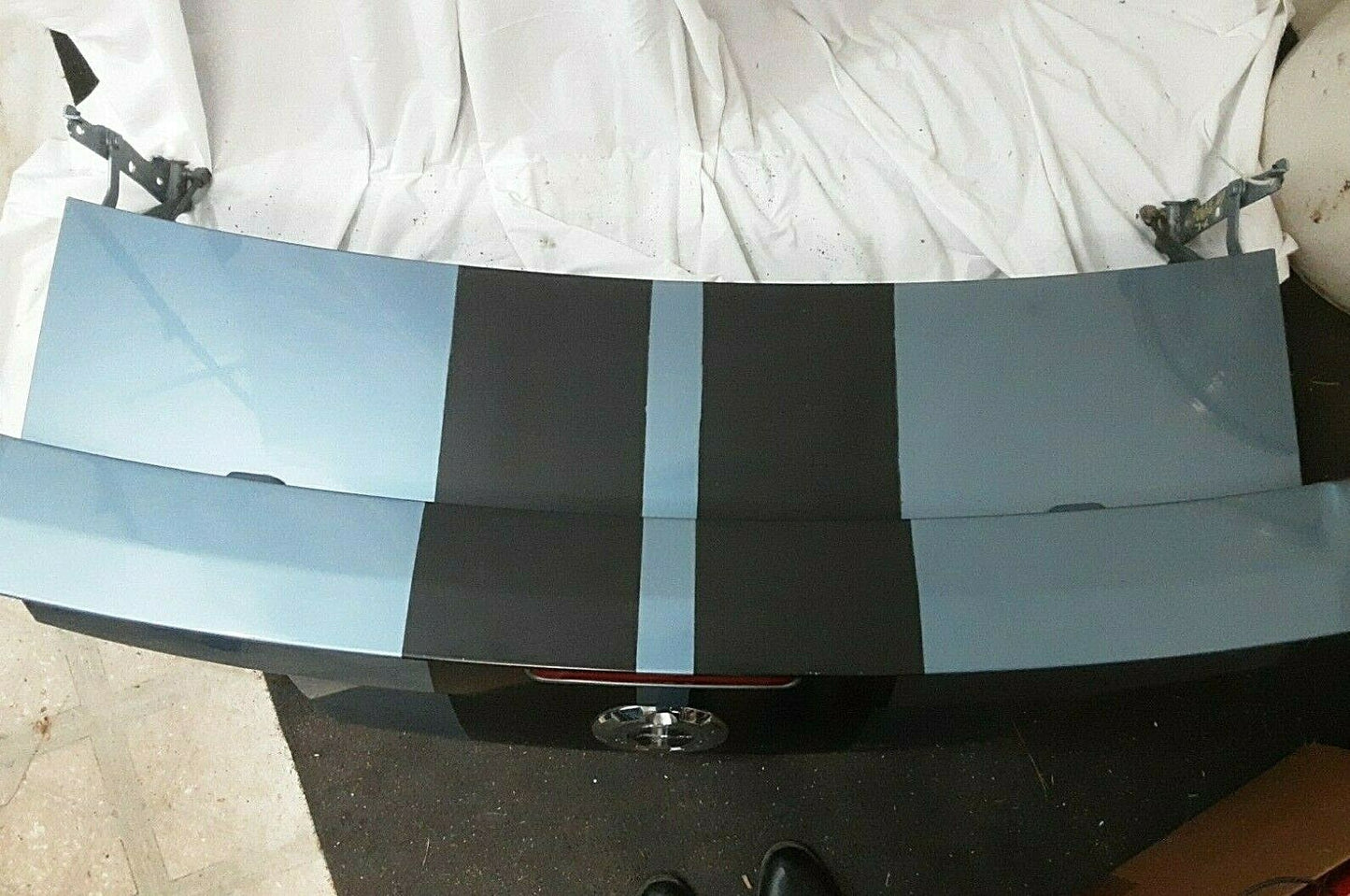 2005-2009 MUSTANG TRUNK LID DECK w/ SPOILER WINDVEIL BLUE W/ BLACK STRIPES 05-09