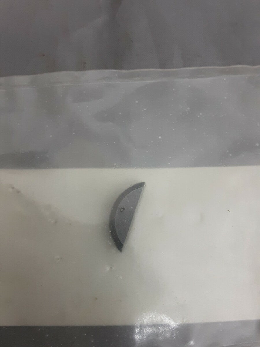 NEW GENUINE YAMAHA 90282-05033 WOODRUFF KEY(89)