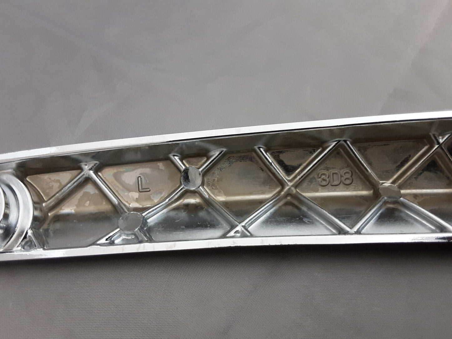 NEW GENUINE YAMAHA 3D8-2164G-20-00 STAY 2 V Star XVS13 Deluxe 2013-17