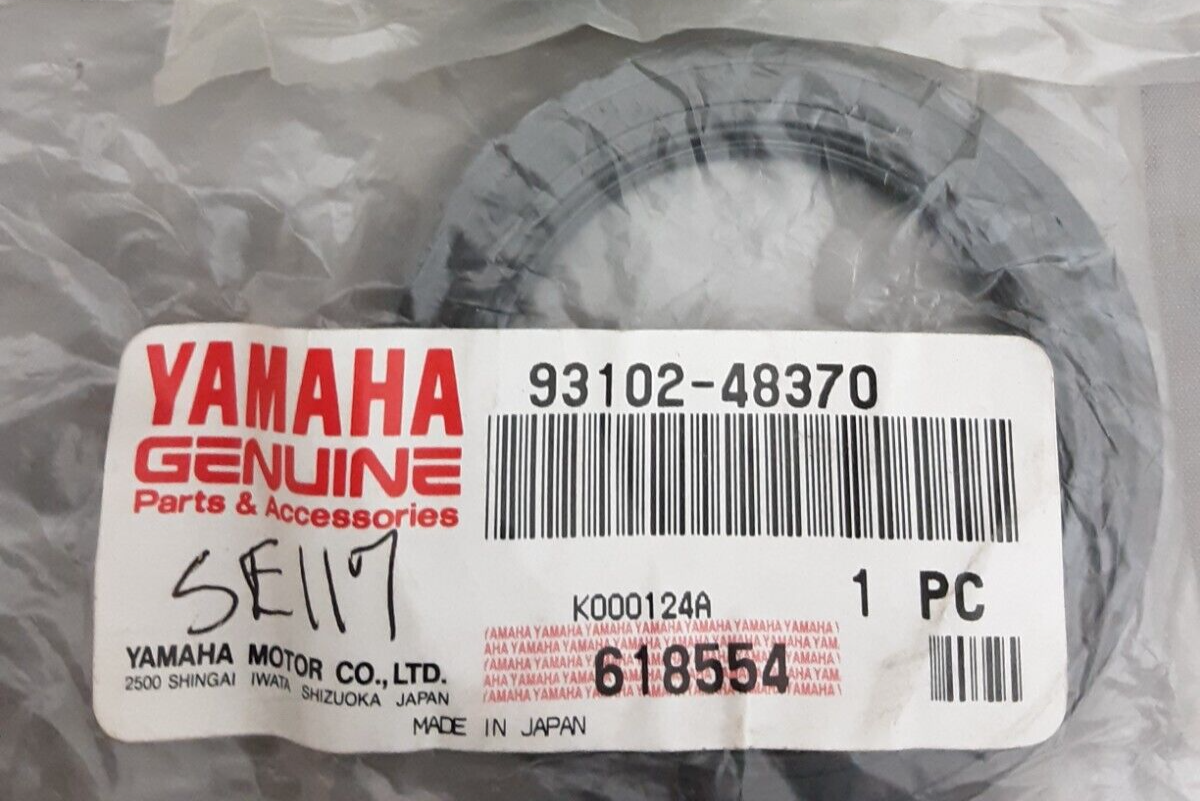 NEW GENUINE YAMAHA 93102-48370 QTY2 OIL SEAL WARRIOR YFM350 1987-04