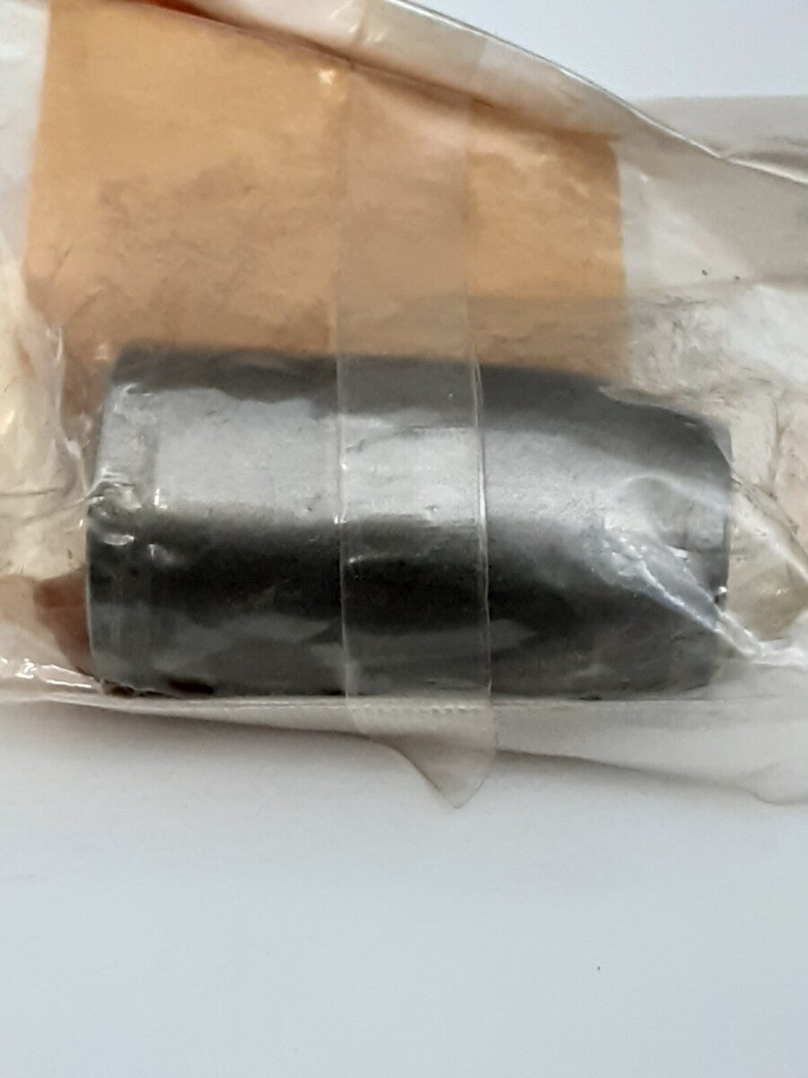 NEW GENUINE YAMAHA 1UY-25117-00 SPACER, BEARING Banshee YFZ350 WARRIOR YFM350