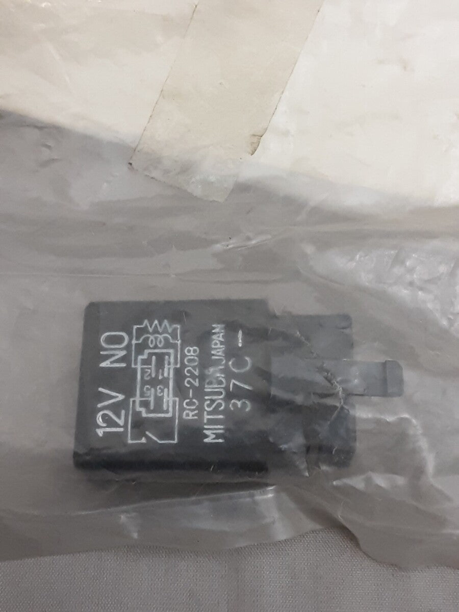 NEW GENUINE BMW 61137707940 RELAY E169 K15 Xchallenge Xcountry Xmoto Sertao R134