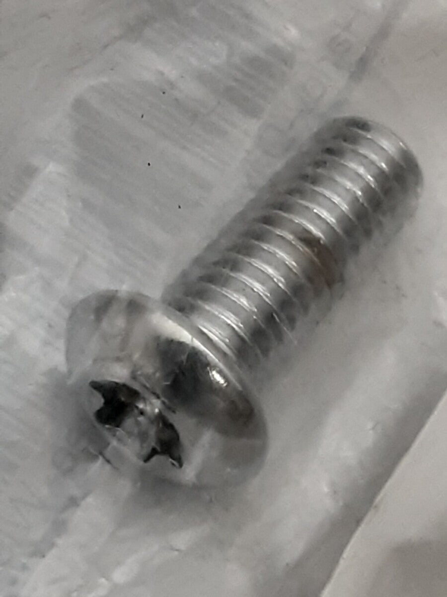 NEW GENUINE HARLEY DAVIDSON 94605-98 3/8-16X1 TORX BUTTON HEAD SCREW