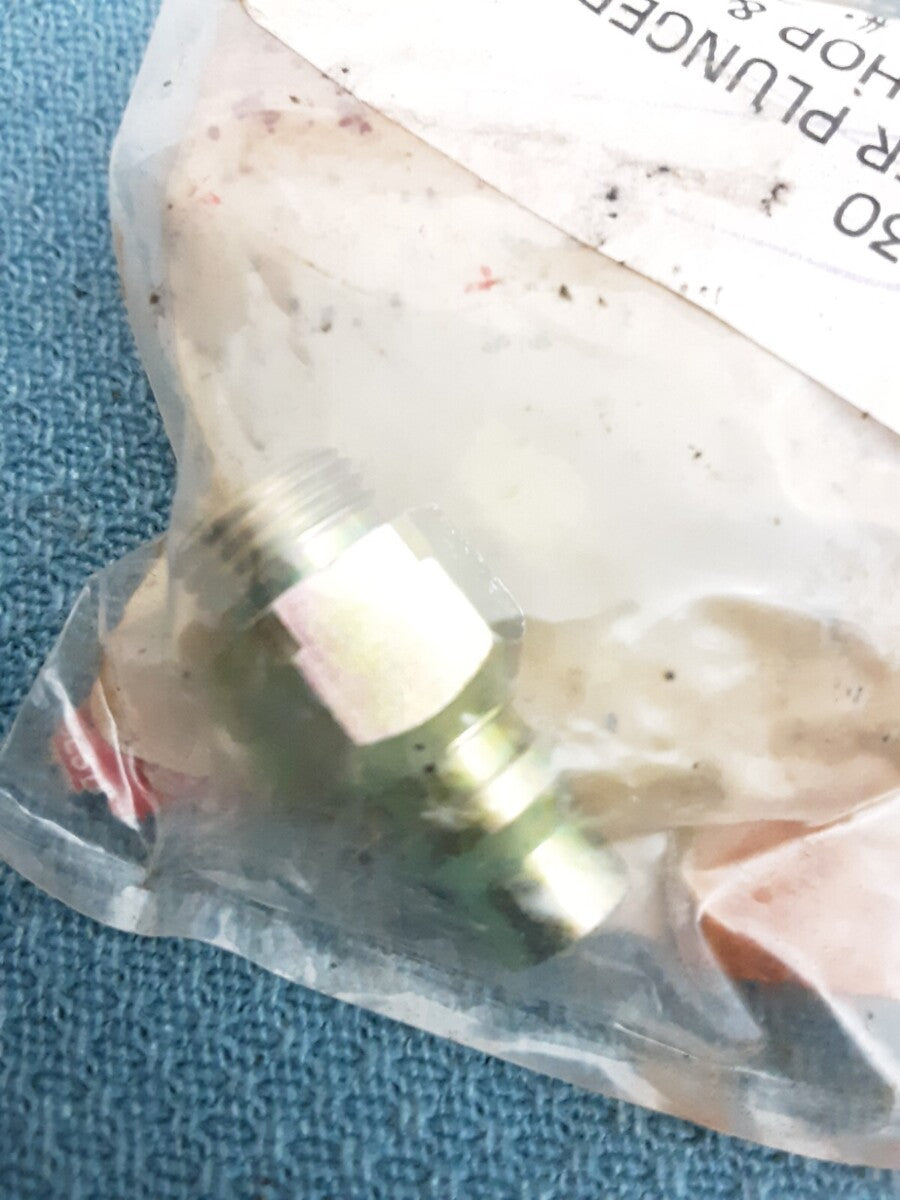 NEW GENUINE SUZUKI 13418-02330 CAP, PLUNGER FS50 ALT125 LT125 LT185 ALT185 1980