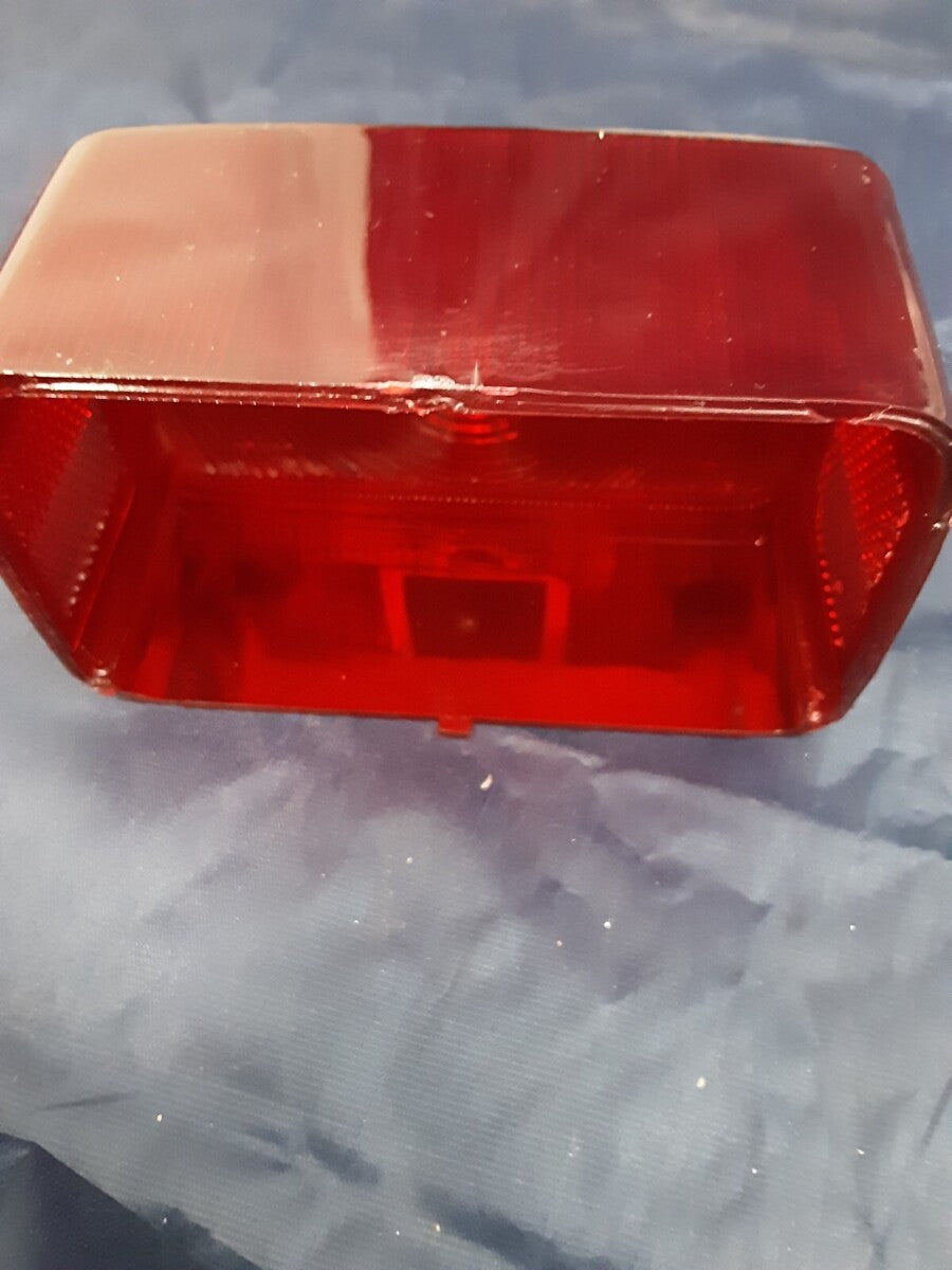 NEW GENUINE EMGO 62-21543 TAILIGHT LEN EMGO YFM350
