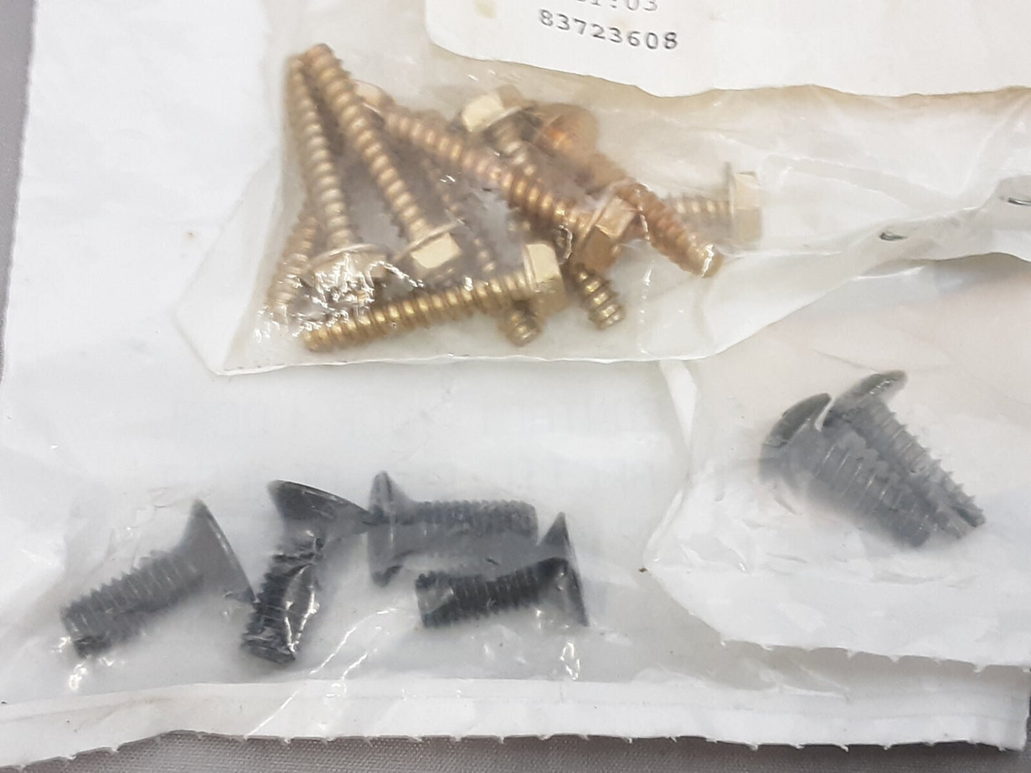 NEW GENUINE ARCTIC CAT 3304-650(2) 0623-785(10) 8474-616(4) LOT OF SCREWS