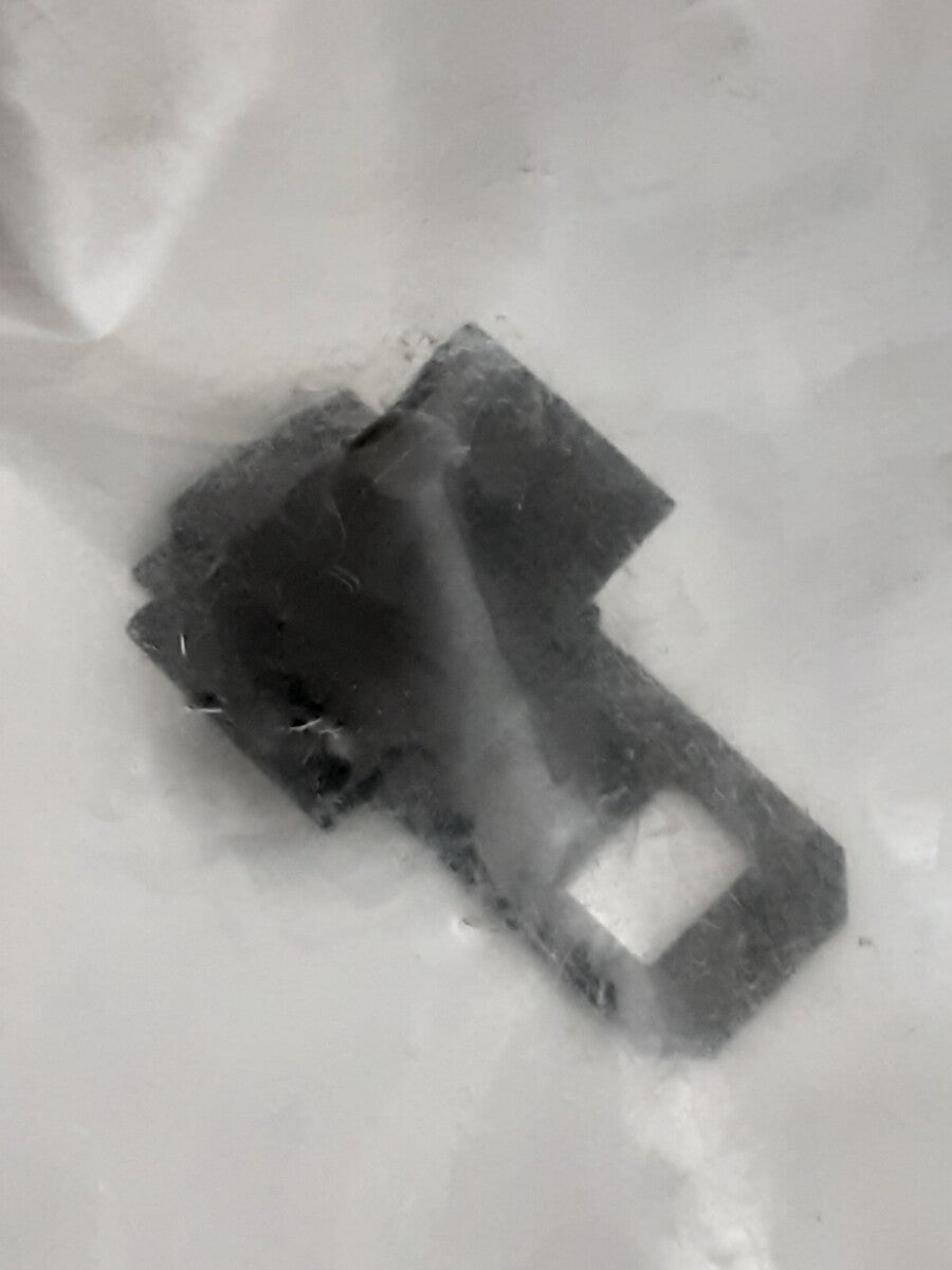 NEW GENUINE HARLEY DAVIDSON 73199-96 Pin Housing Anchor
