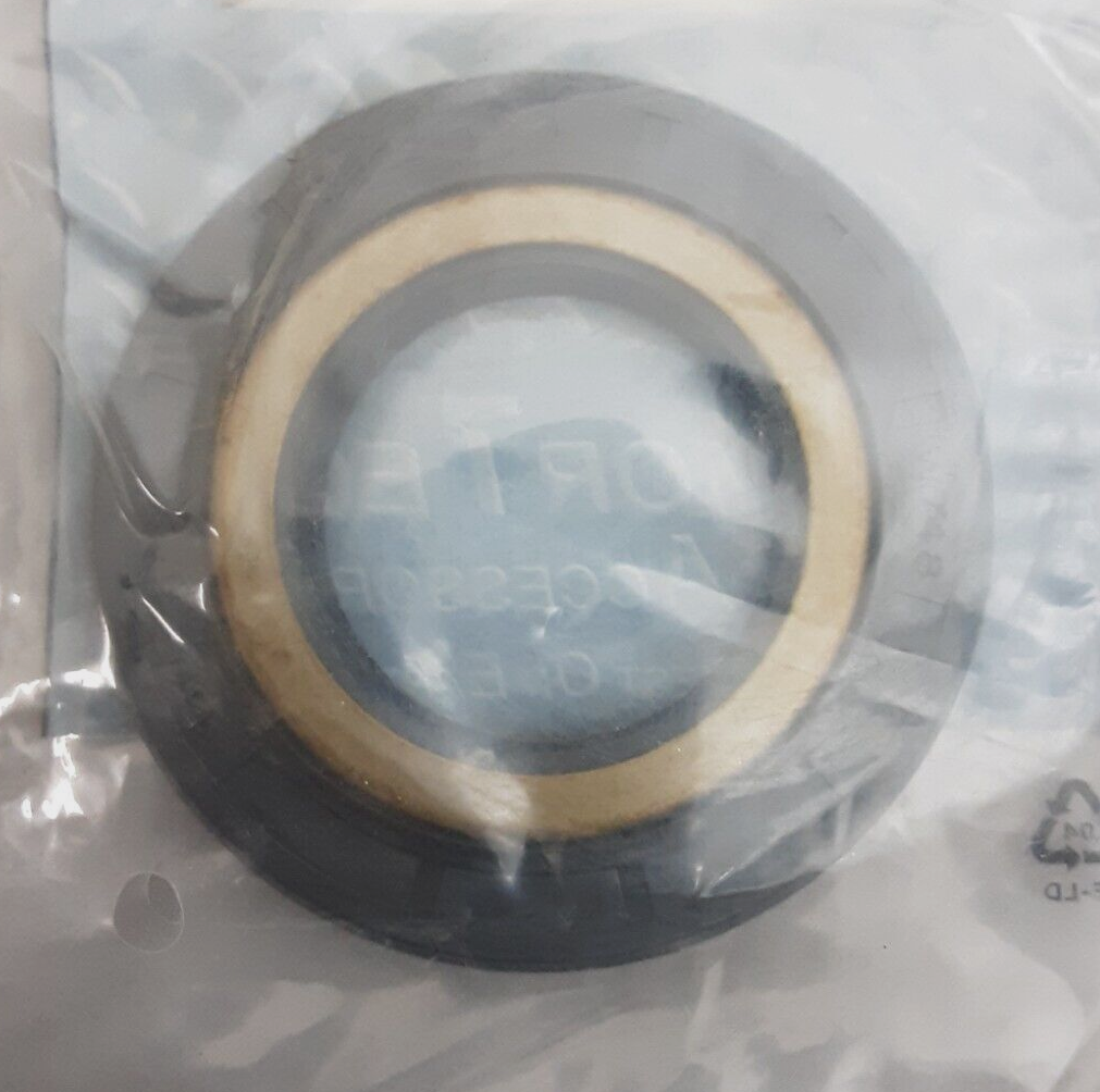 NEW GENUINE ARMOR TECH AT-03800 REAR PINION (39X70X11)