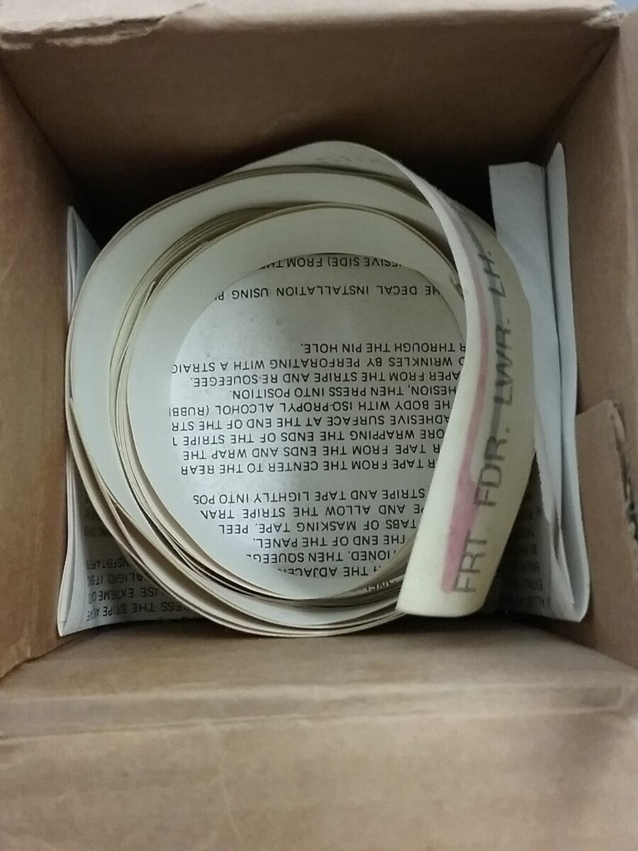 NEW FORD F77Z-7820001-BAA Decal-Stripe LH. Raisin/Willow Explorer 1997