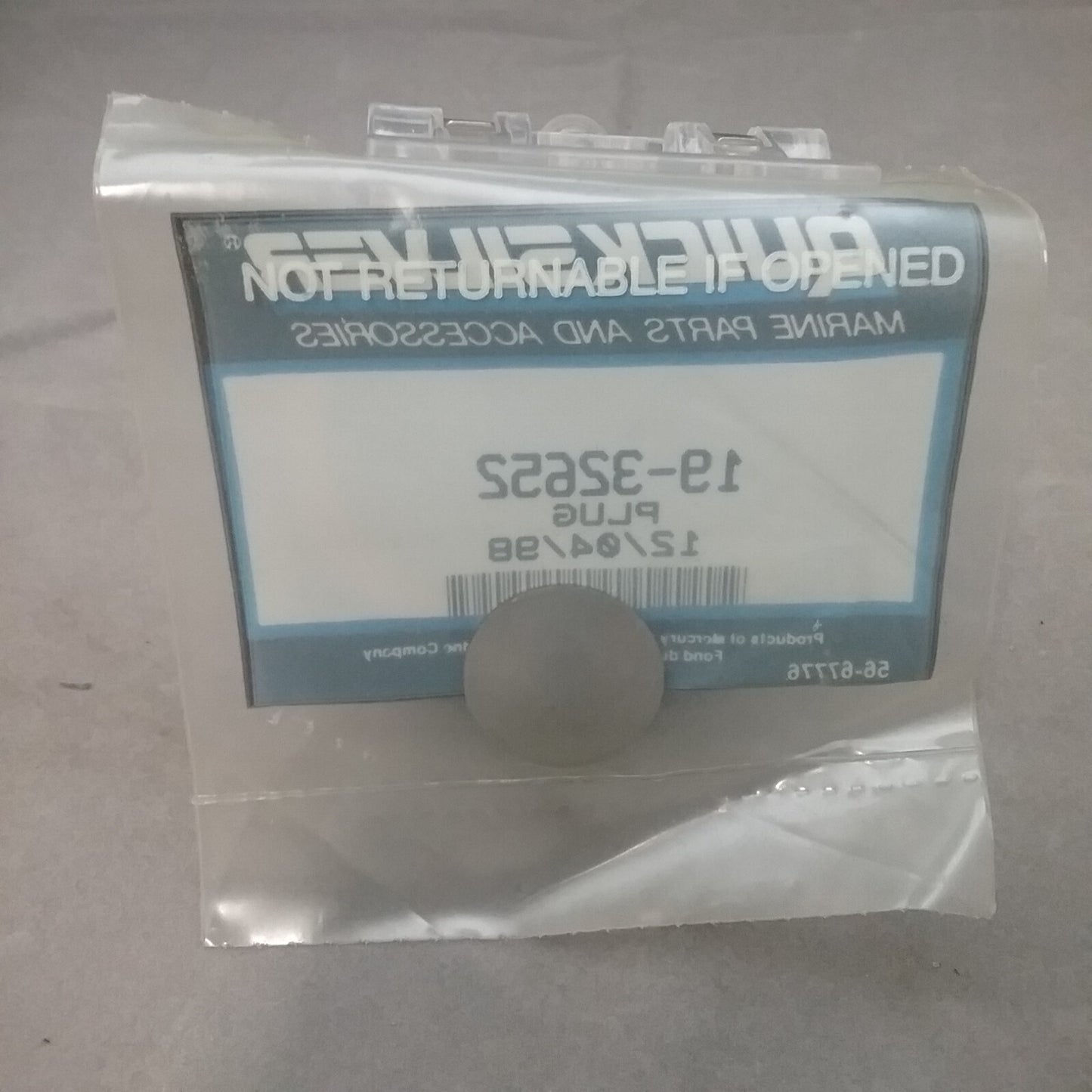 QTY2 NEW QUICKSILVER 19-32652 PLUG MERCRUISER 223 225S OUTDRIVE 120 140 165 228