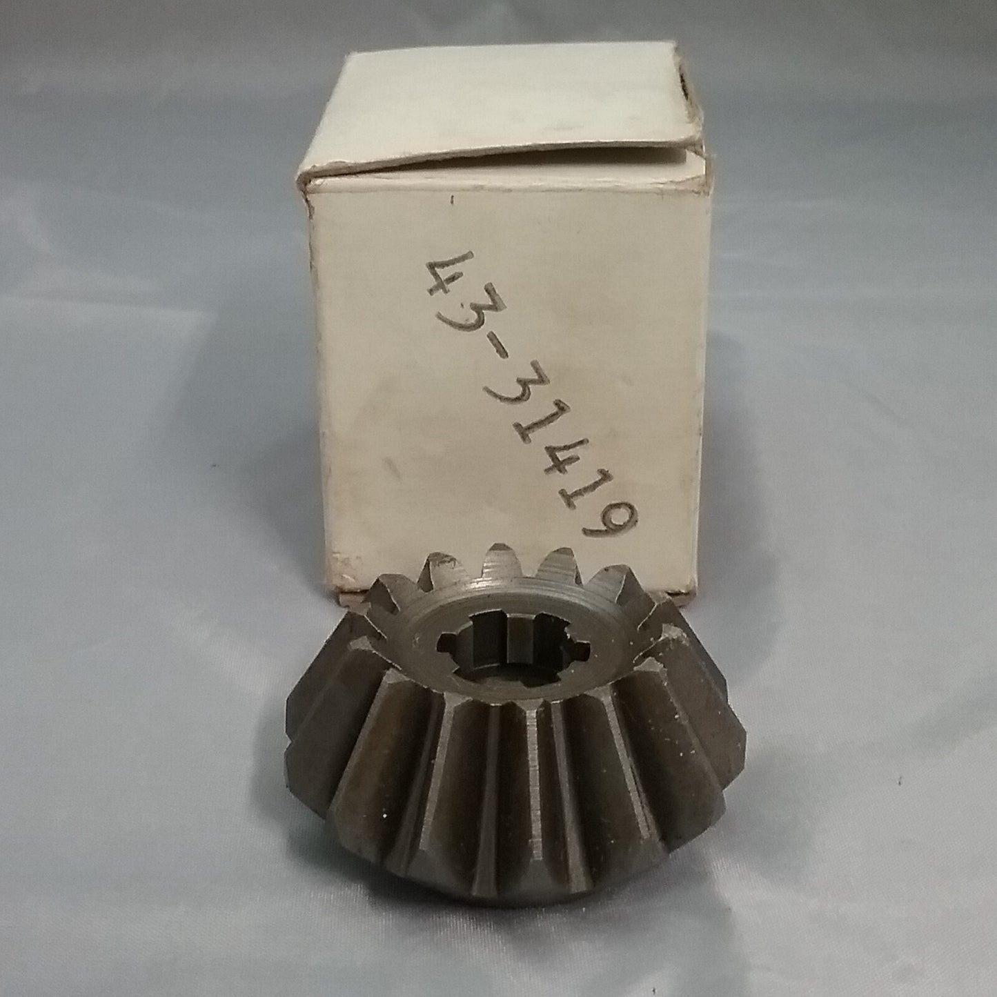 NEW GENUINE MERCURY 43-31419 Pinion Gear 14 teeth Fits MC-I drive
