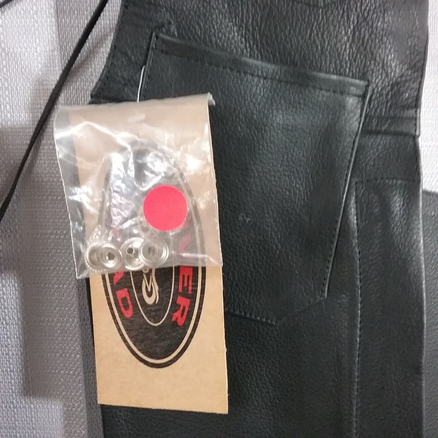 NEW RIVER ROAD 093740 SIZE XS PLAIN CHAPS BLACK LEATHER