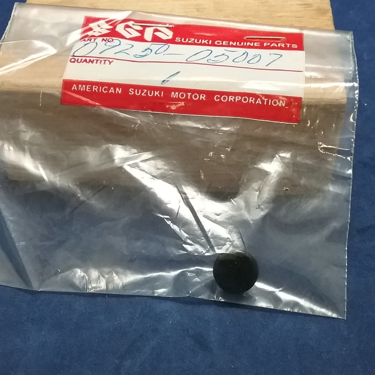 NEW GENUINE SUZUKI 09250-05007 CAP, COWLING