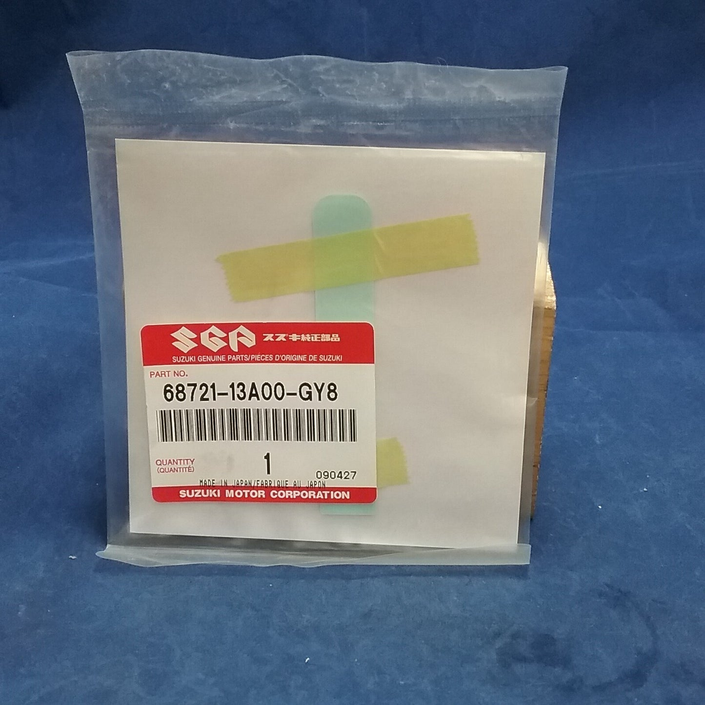 NEW GENUINE SUZUKI 68721-13A00-GY8 EMBLEM "SUZUKI" REAR FENDER DR-Z250 RM125