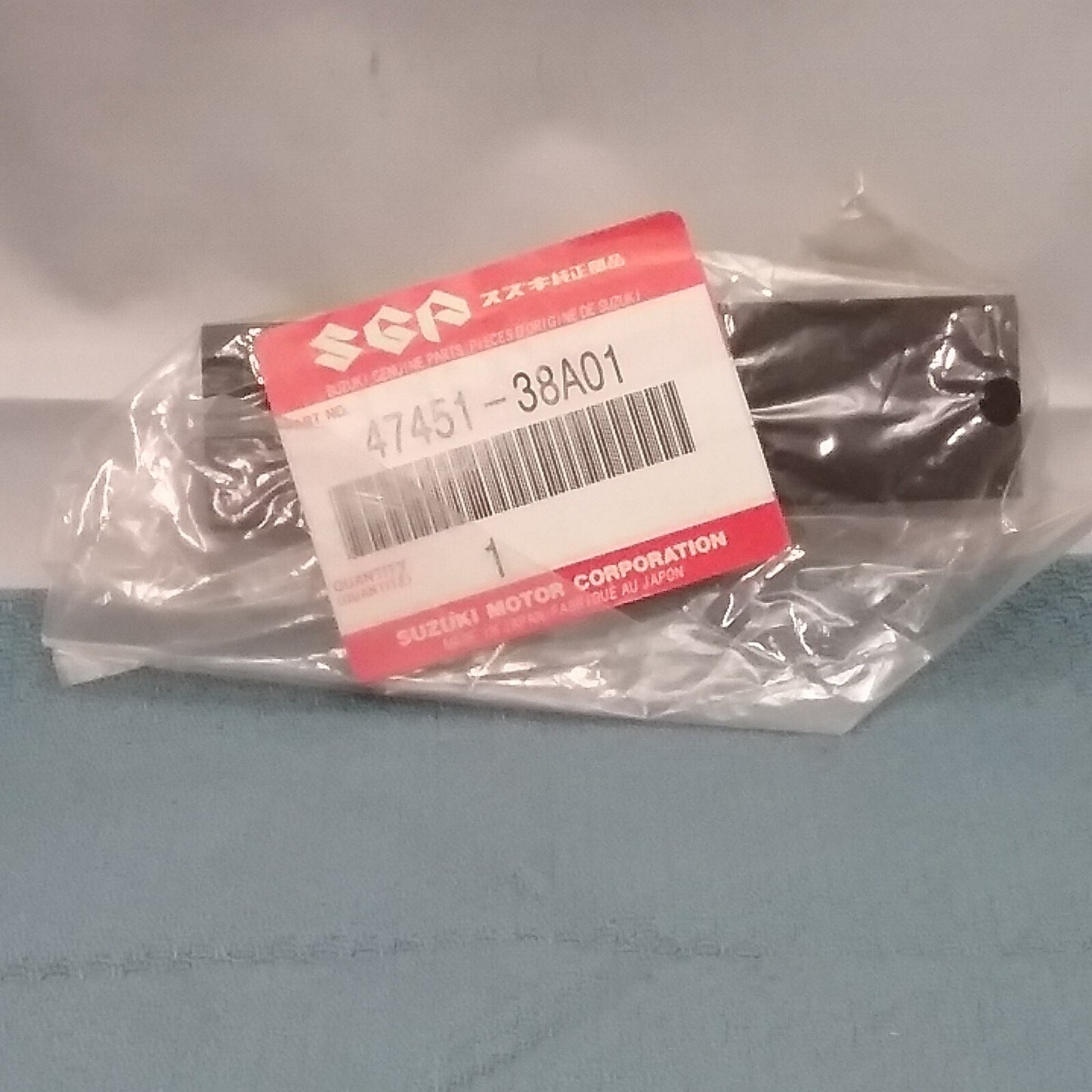 NEW GENUINE SUZUKI 47451-38A01 CUSHION RADIATOR COVER VS700 GSXR750 GSXR1100