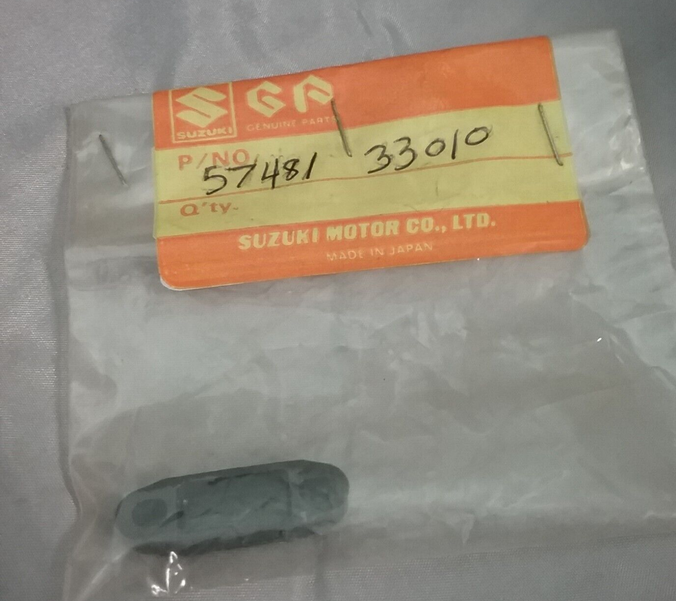 NEW SUZUKI 57481-33010 COVER HANDLE SWITCH T500