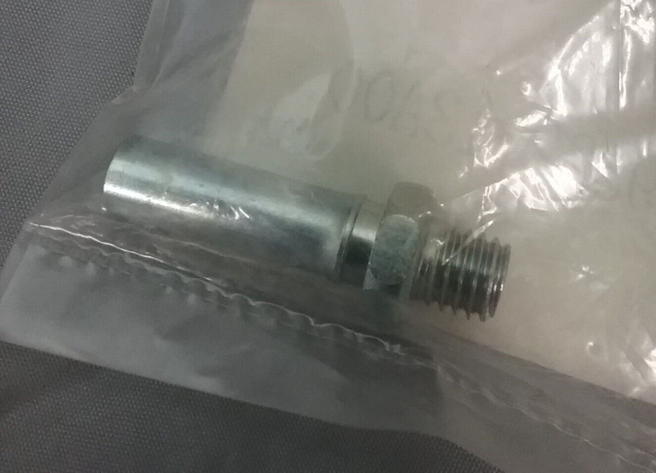 NEW GENUINE SUZUKI 59382-13A00 BOLT FRONT CALIPER DR250