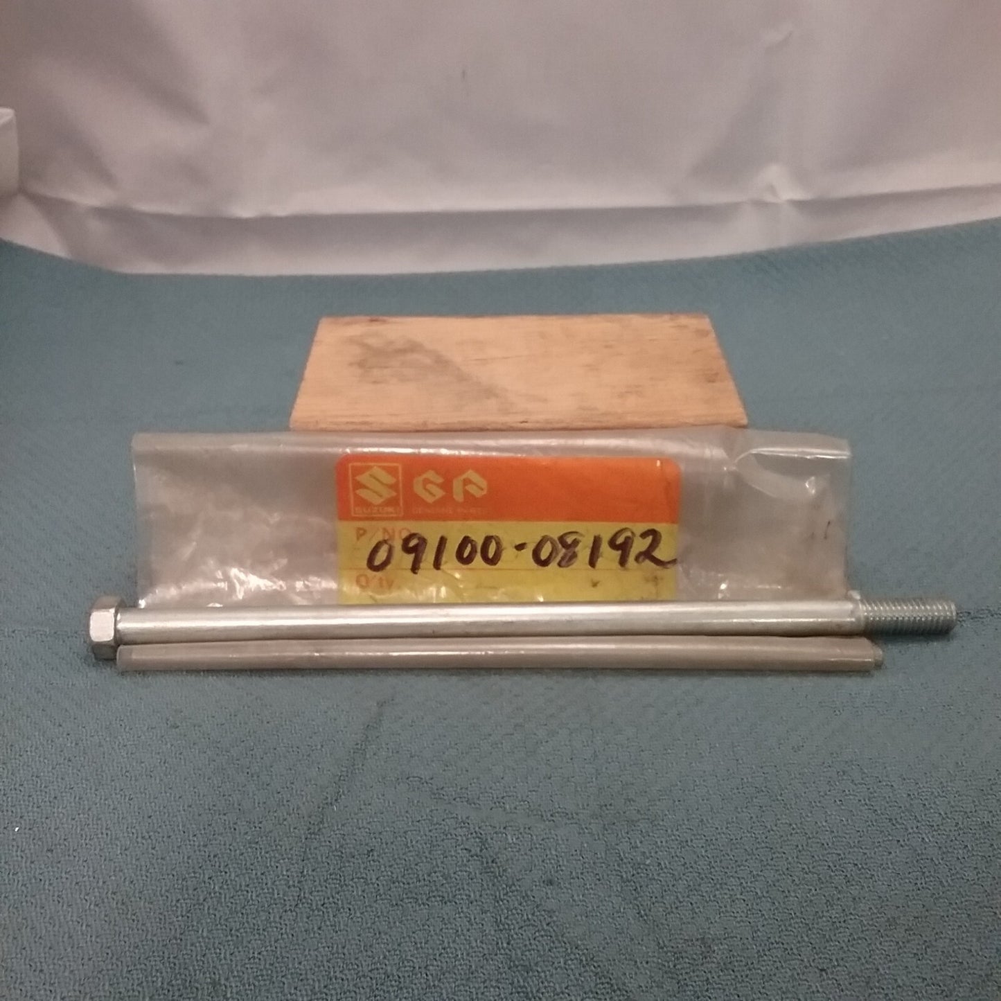 NEW SUZUKI 09100-08192 BOLT (8X175), CRANKCASE 1982-1983