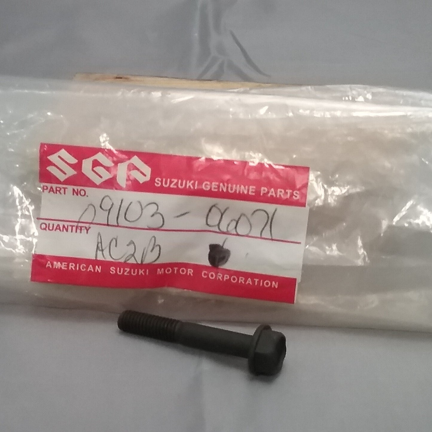 NEW SUZUKI 09103-06071 BOLT, CAMSHAFT HOUSING 6X39 1983-2009