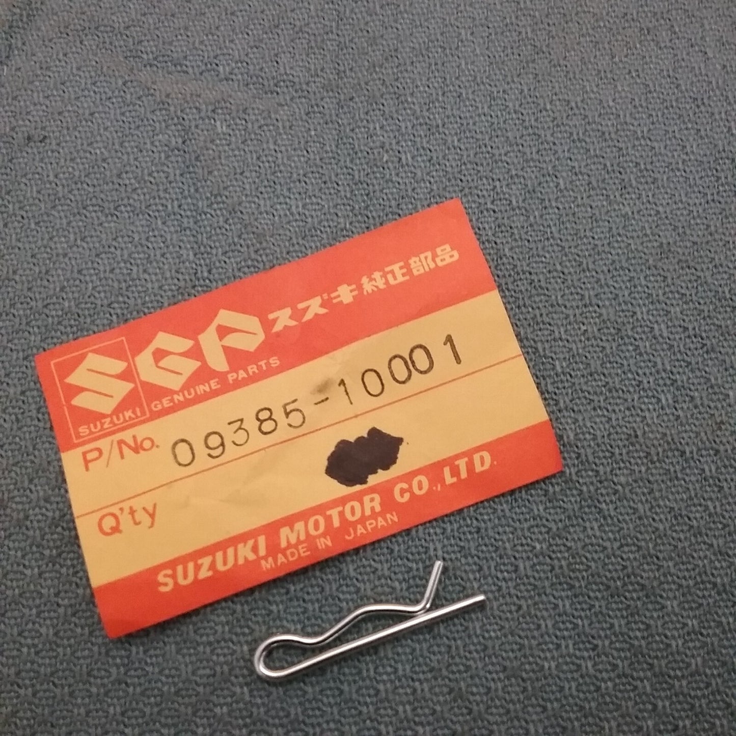 NEW GENUINE SUZUKI 09385-10001 REAR SWINGING ARM CLIP T10