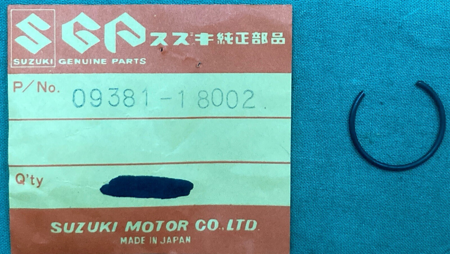 QTY 4 NEW GENUINE SUZUKI 09381-18002 CRANKSHAFT CIRCLIP T500