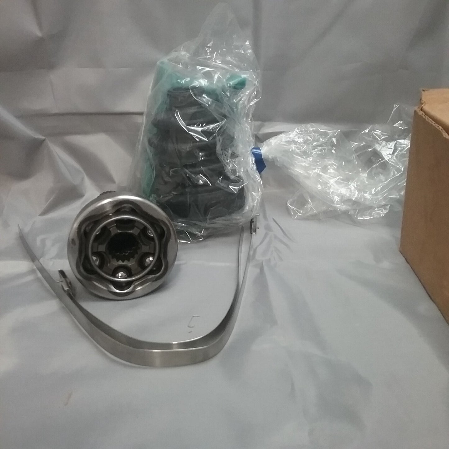 NEW CVJ216 CV JOINT KIT