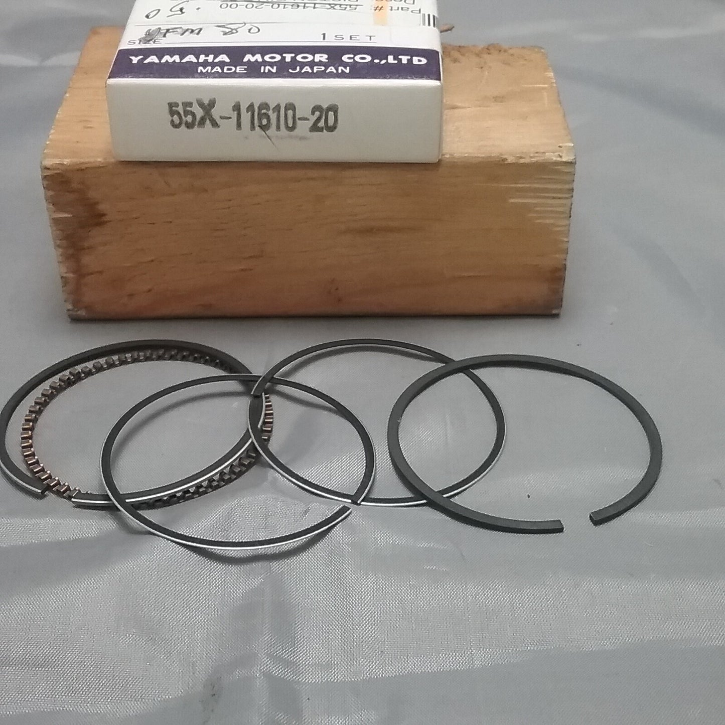 NEW GENUINE YAMAHA 55X-11610-20 OVERSIZED PISTON RING SET