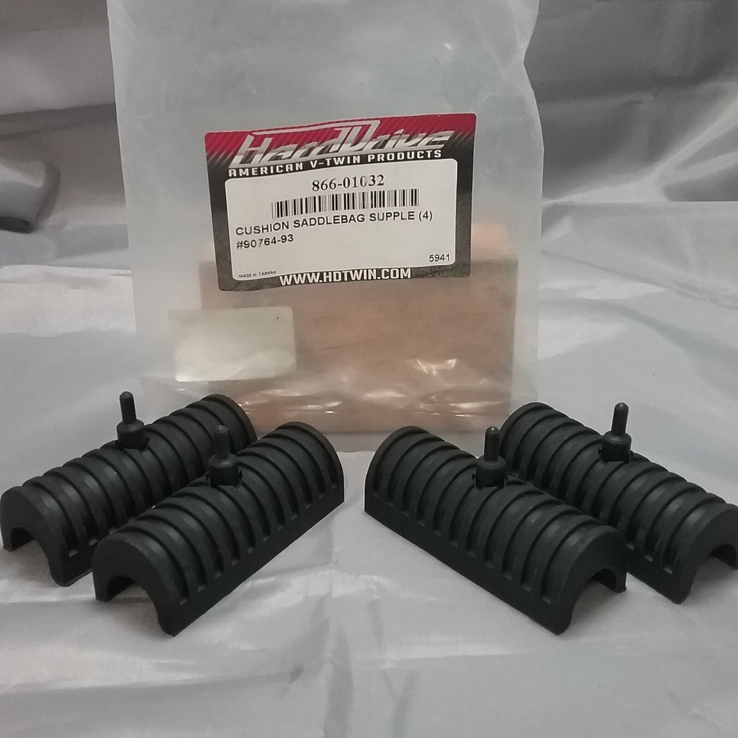 NEW HARD DRIVE 866-01032 CUSHION SADDLEBAG SUPPLE SET OF 4
