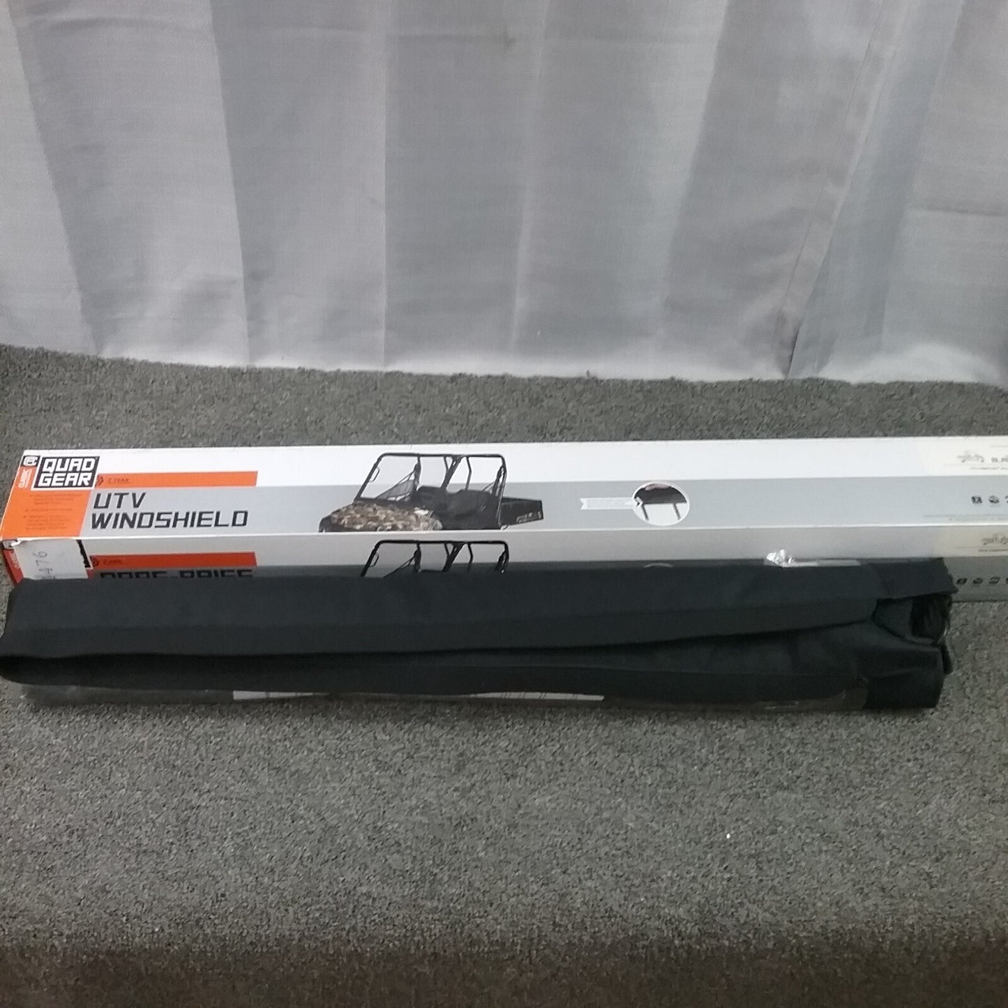 NEW CLASSIC ACCESSORIES 18-147-010401-RT FRONT WINDSHIELD, BLACK