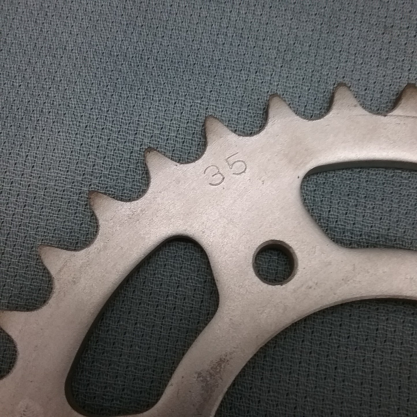 NEW SUNSTAR 118 / 42041-118 / 24-9638 STEEL REAR SPROCKET 35T REPLACES KAWASAKI