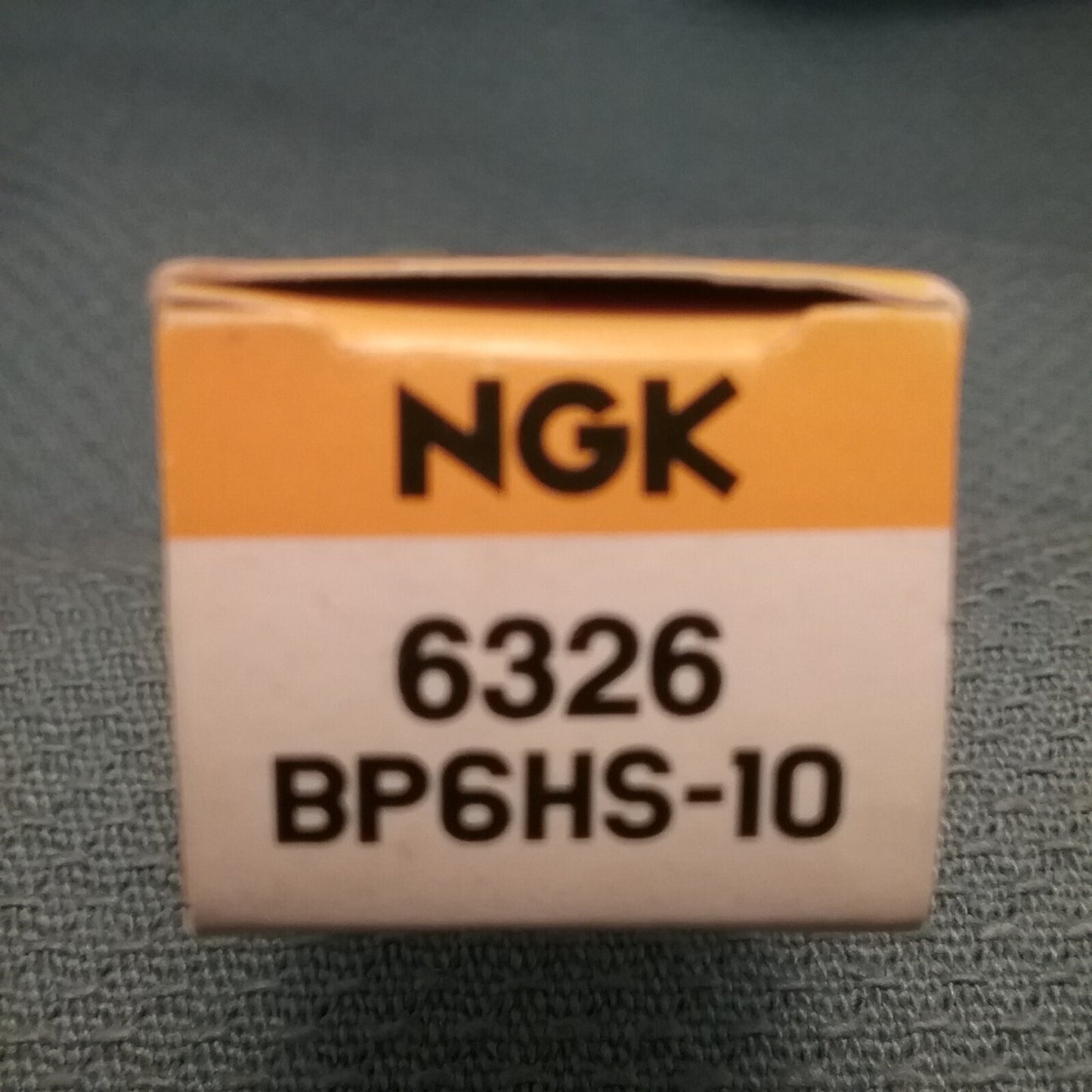 QTY 2, NEW NGK BP6HS-10 SPARK PLUG REPLACES YAMAHA BP6HS-10-00, #6326, 1986-1995