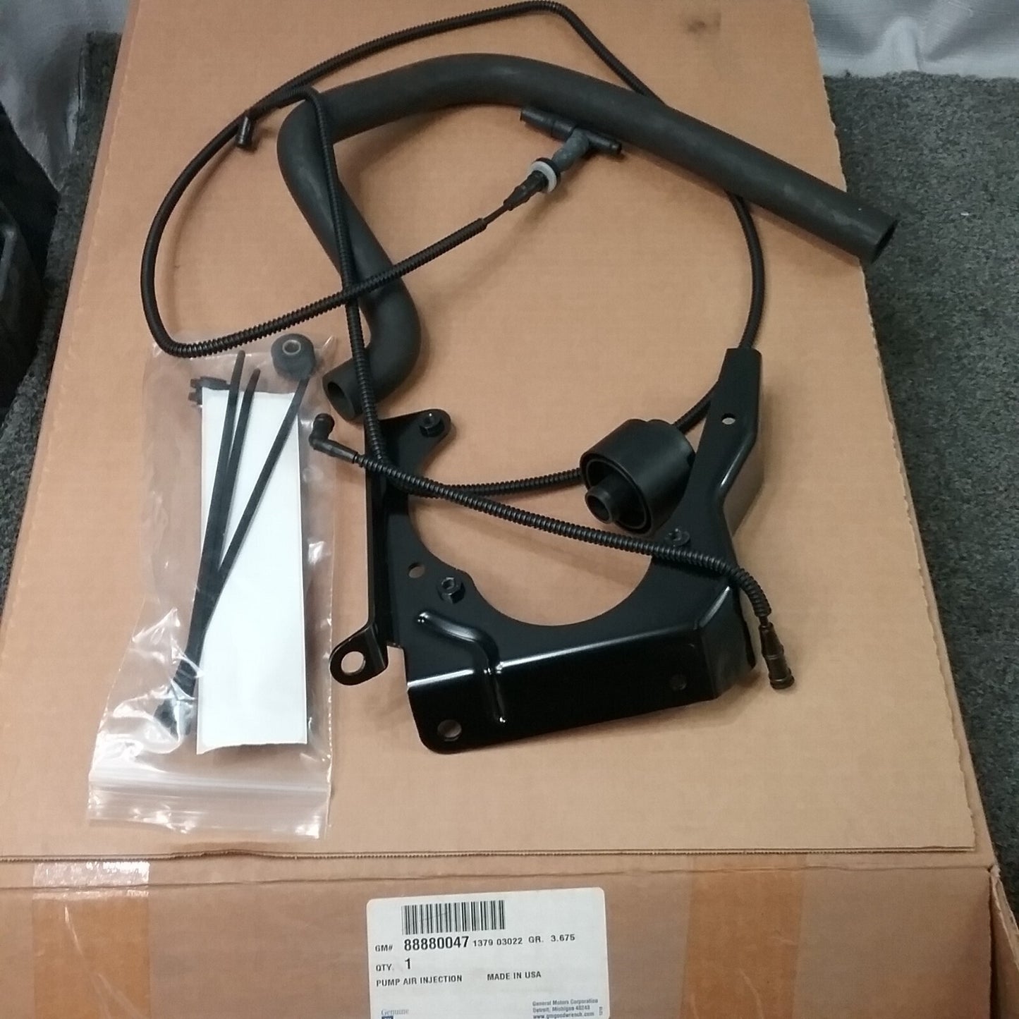 NEW GENUINE GM 88880047 AIR INJECTION HOSE KIT