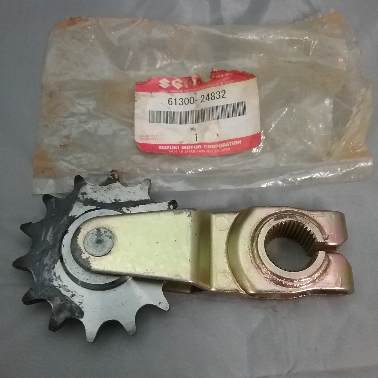 NEW GENIUNE SUZUKI 61300-24832 TENSIONER SET, CHAIN (NT:14) 1984-87