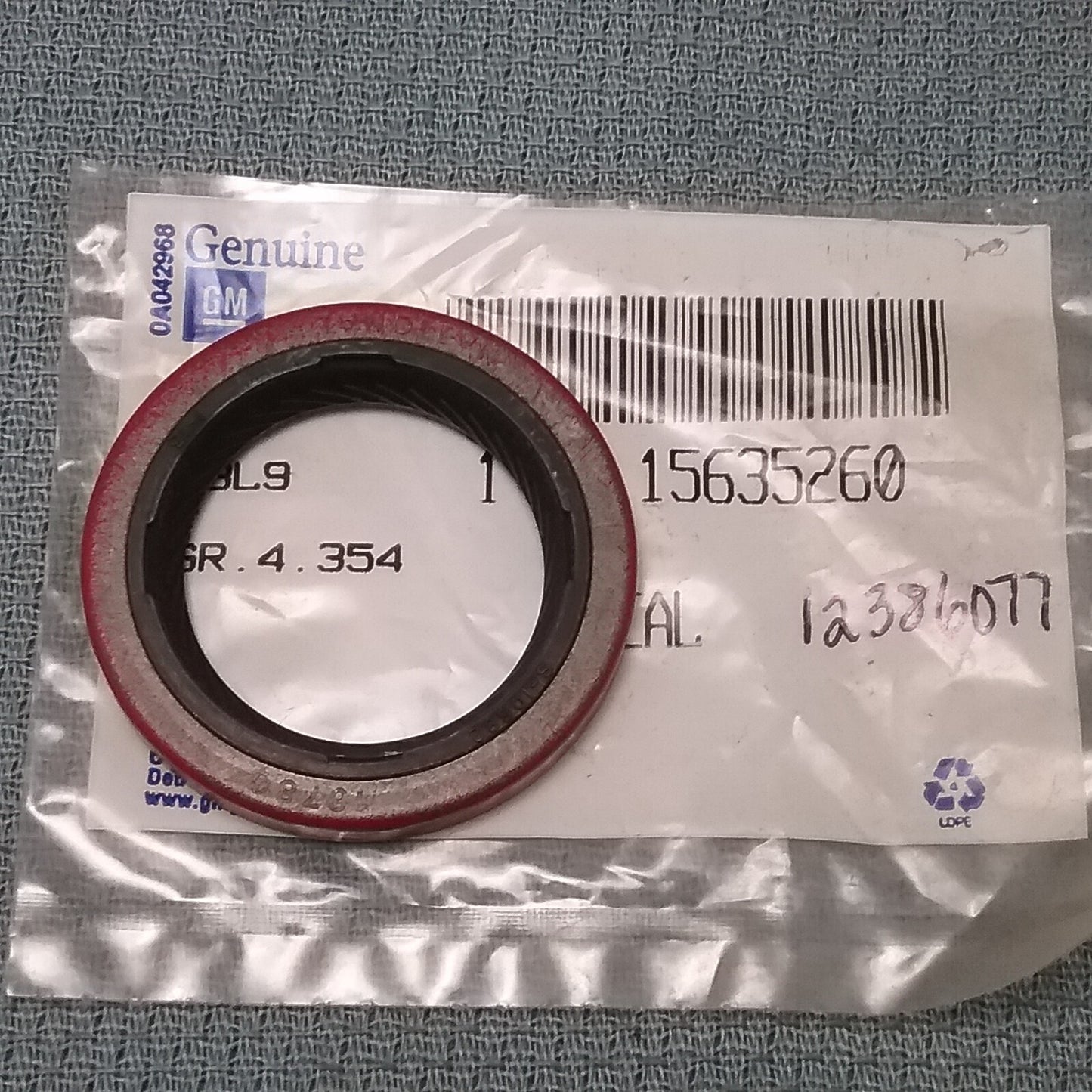 NEW GENUINE GM 12386077 Seal, Trans Drive Gear Bearing Cap Oil