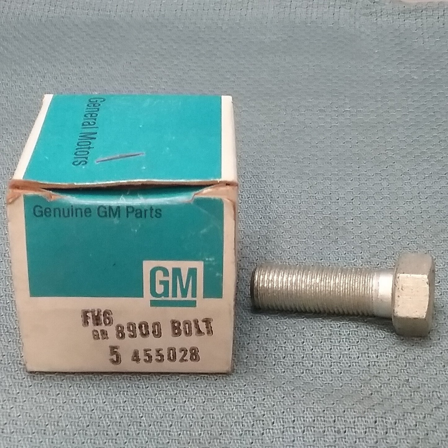 NEW GENUINE GM 455028 BOLT