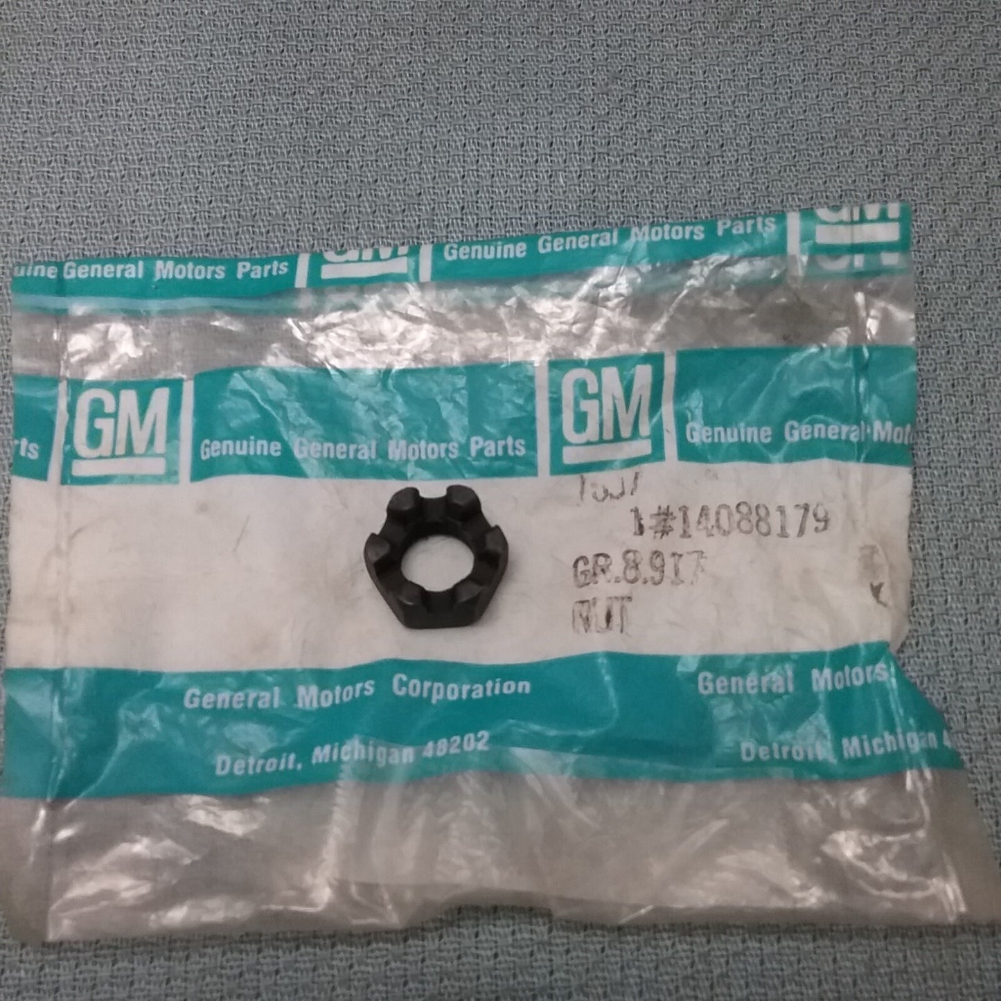 NEW GENUINE GM 14088179 Steering Tie Rod Nut (Rear)