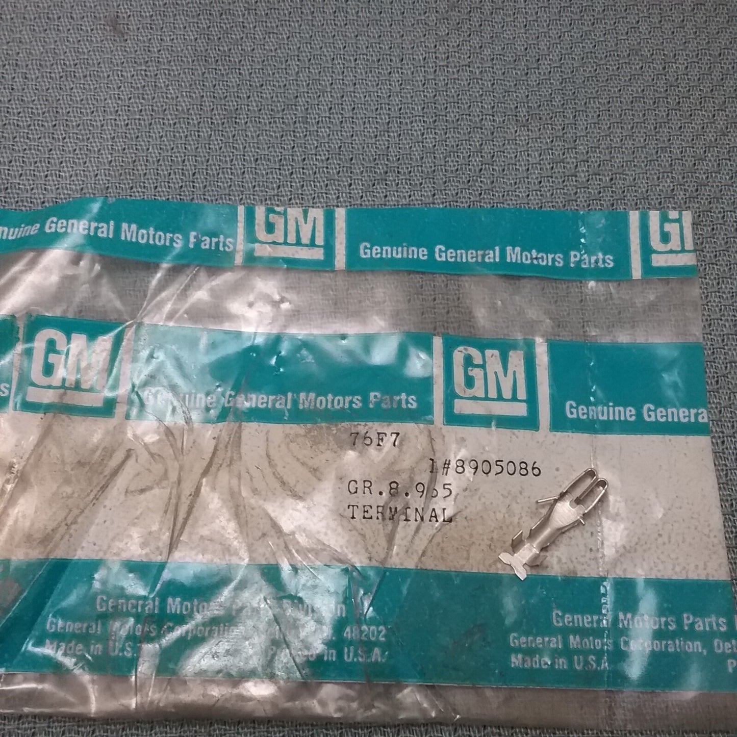 NEW GENUINE GM 8905086 Terminal, Female