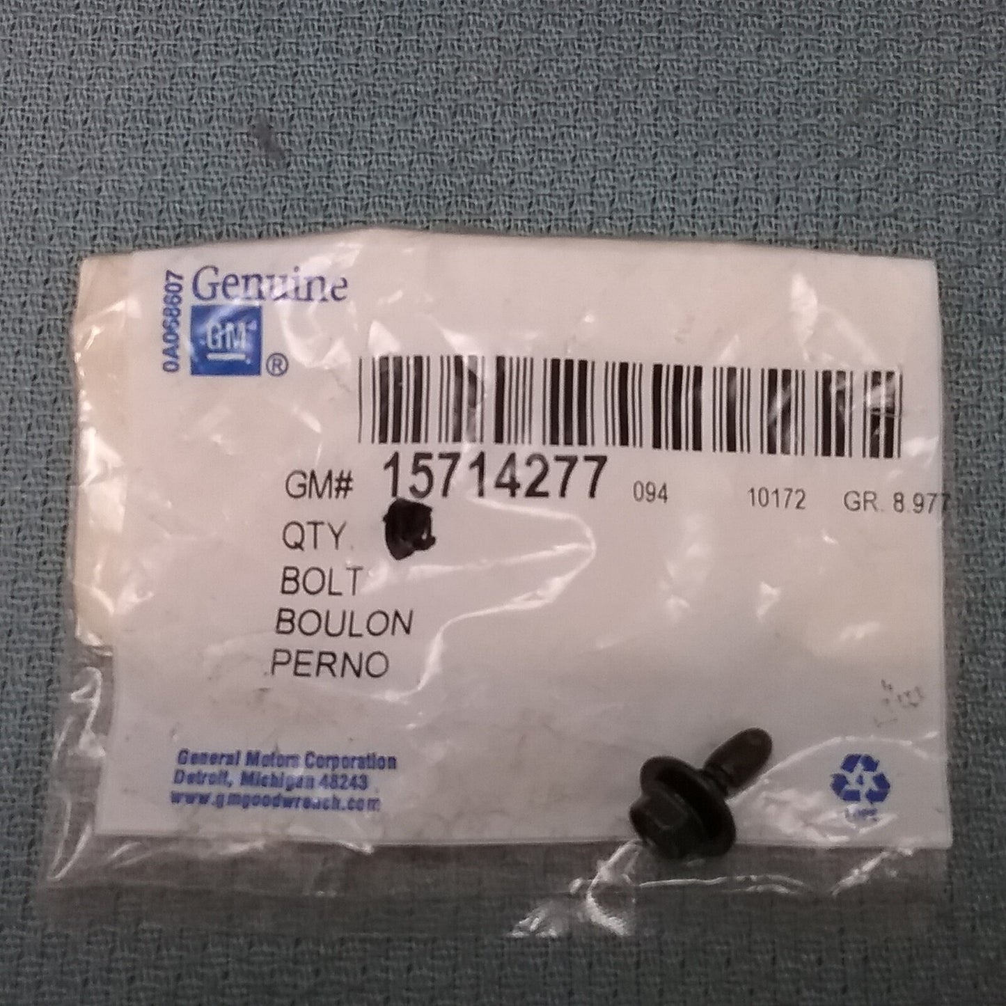 NEW GENUINE GM 15714277 Bolt, Body Side Lower Rear Extension Molding