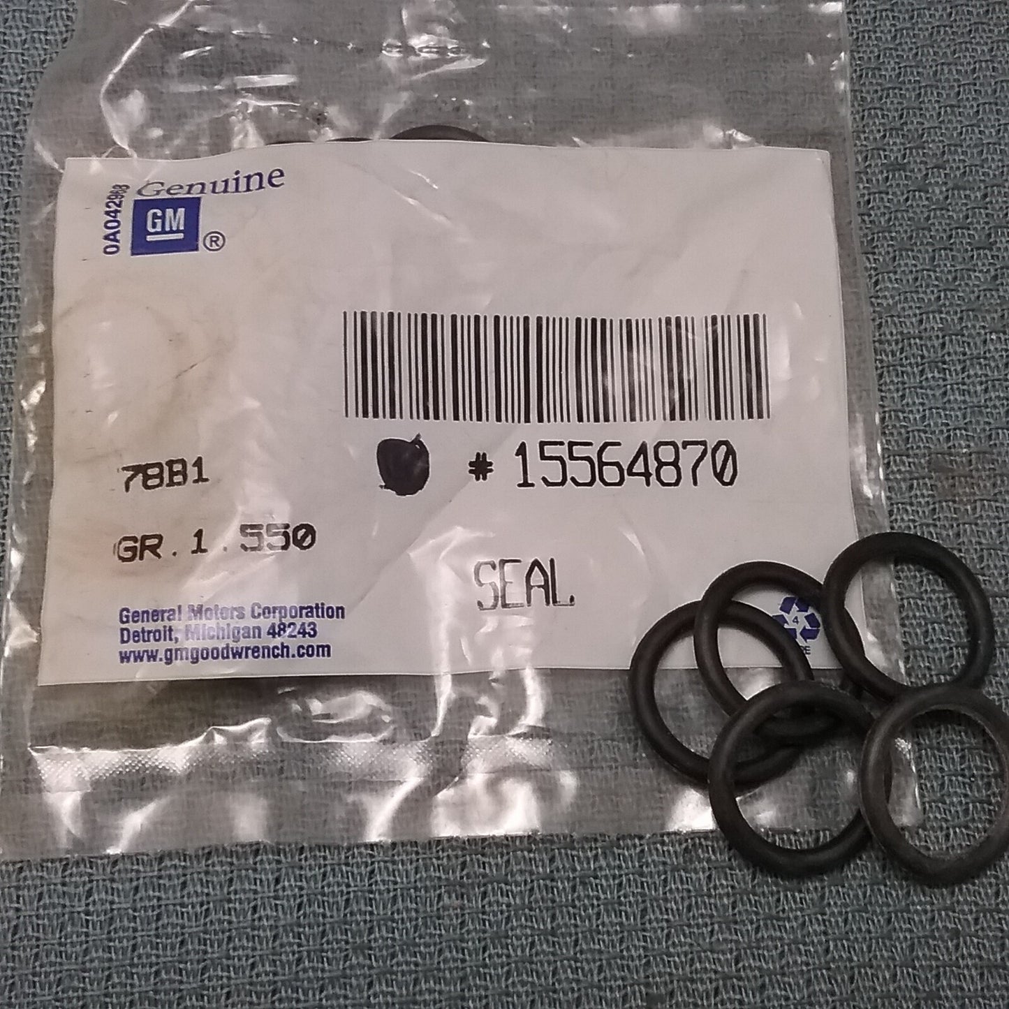 QTY 5 NEW GM 15564870 Seal, Oil Filter Inlet & Outlet Hose