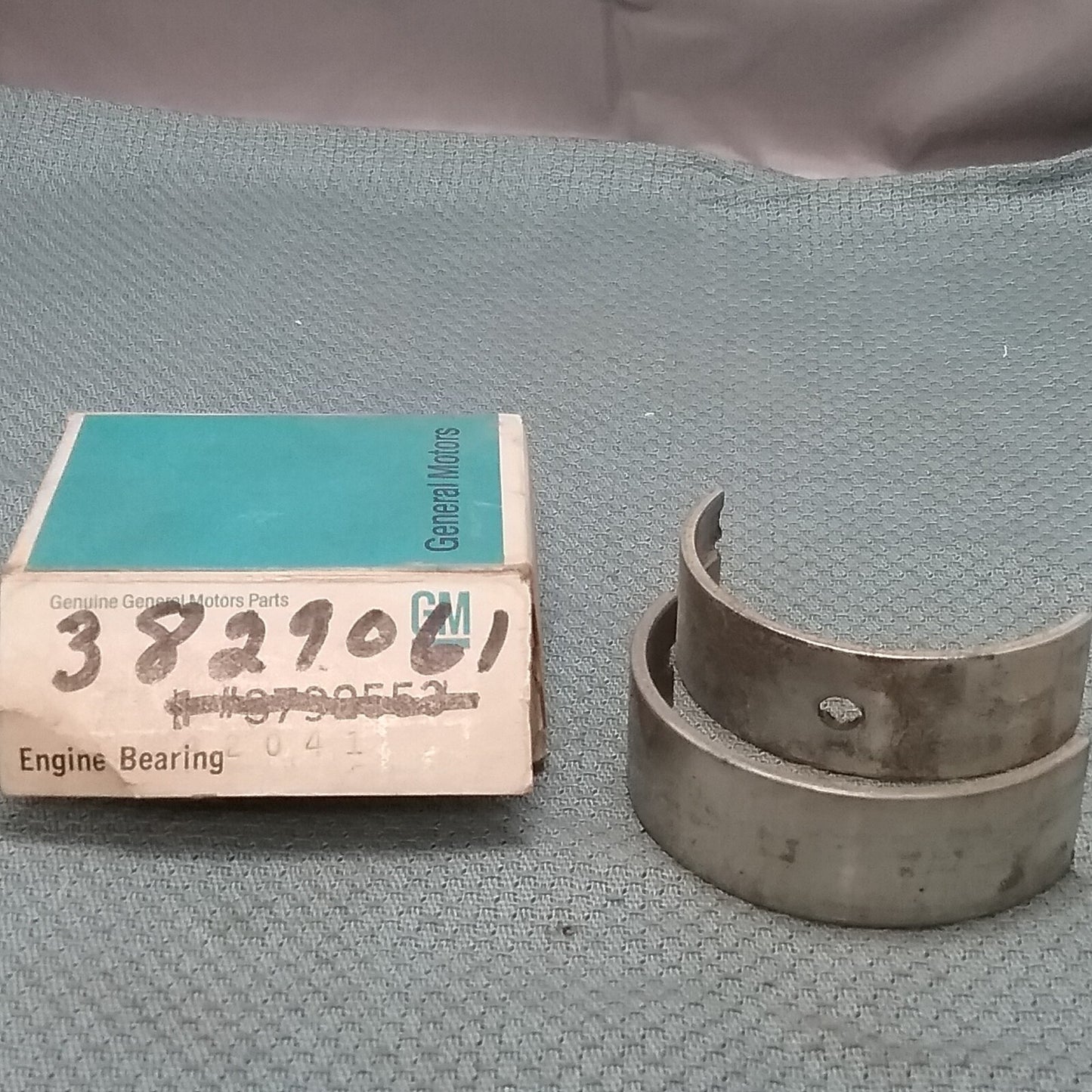 NEW GENUINE GM 3792553 MAIN CRANKSHAFT BEARING