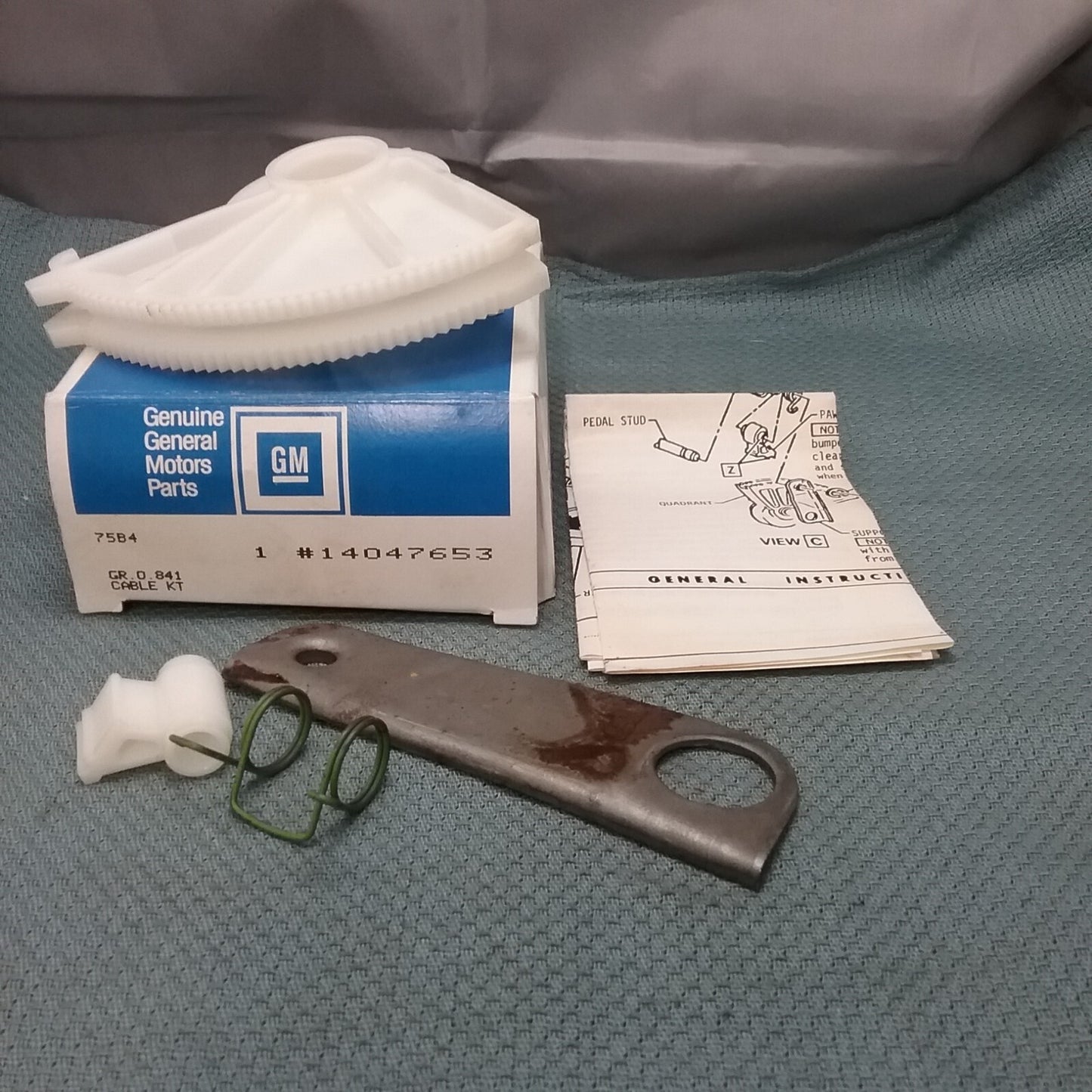 NEW GENUINE GM 14047653 Cable Kit, Clutch Adjust
