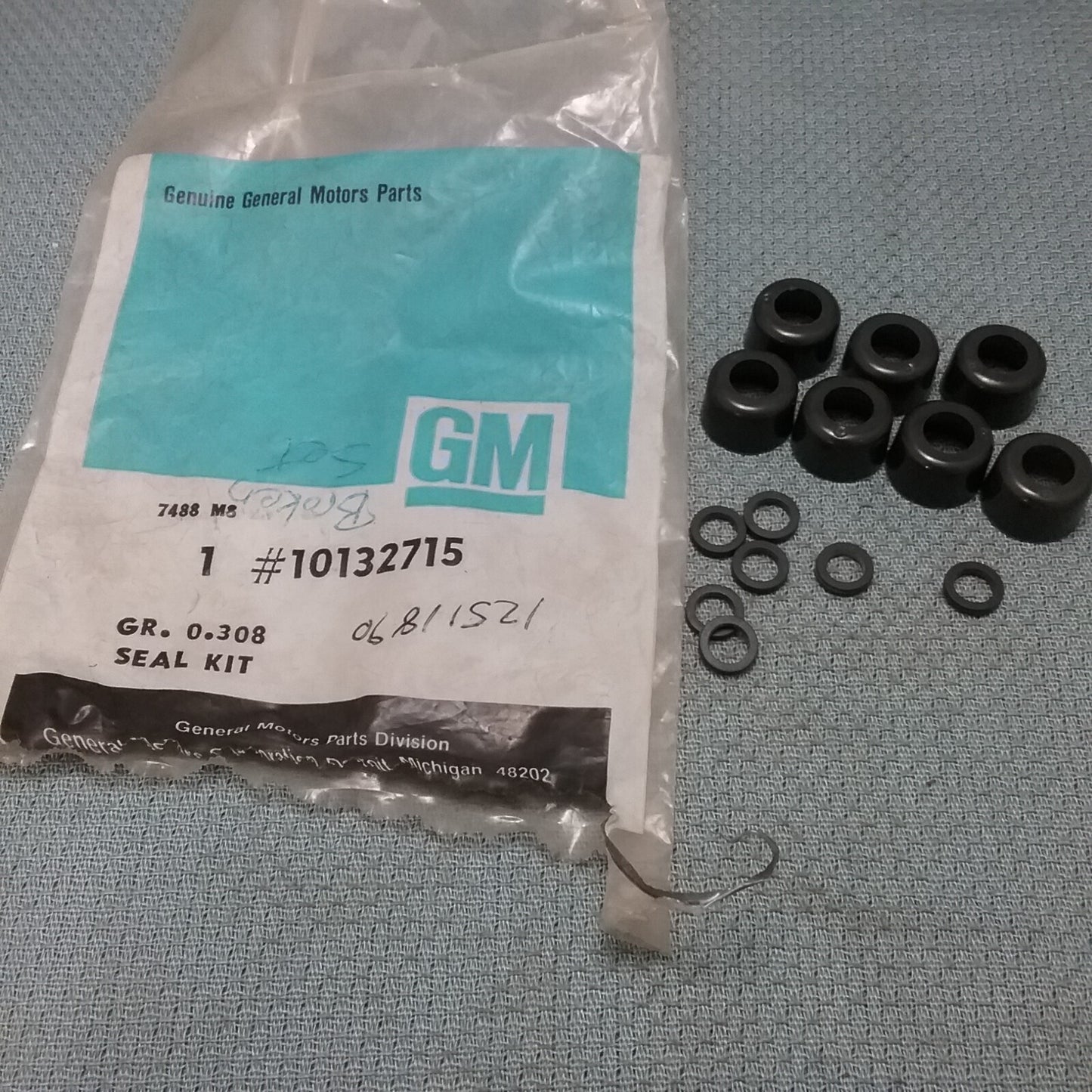 NEW GENUINE GM 10132715 SEAL KIT (INCOMPLETE)