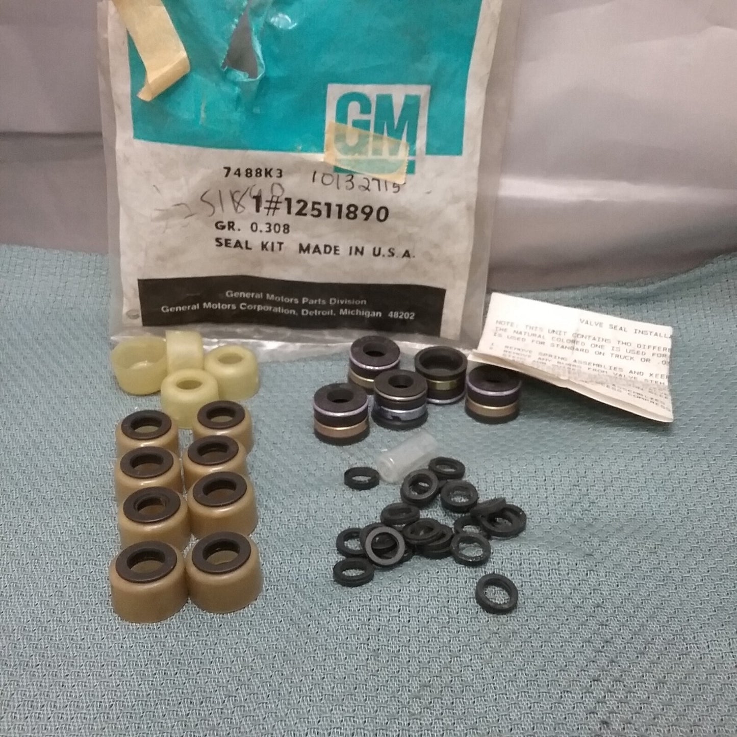 NEW GENUINE GM 12511890 SEAL KIT (INCOMPLETE)