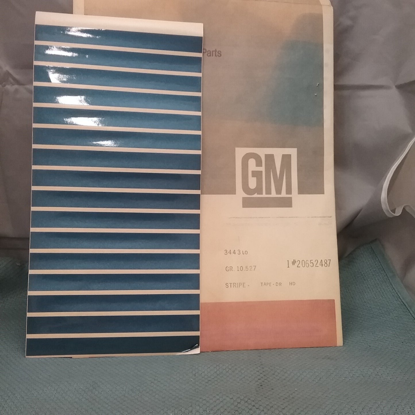 NEW GENUINE GM 20652487 TAPE STRIPE, HANDLE O/S FRT & RRDR, BLUE SAPPHIRE