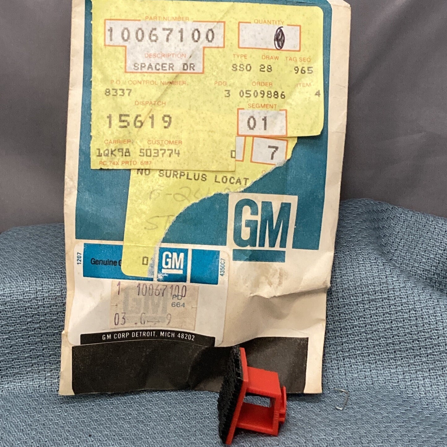 NEW GENUINE GM 10067100 SPACER, PANEL 1988-1990