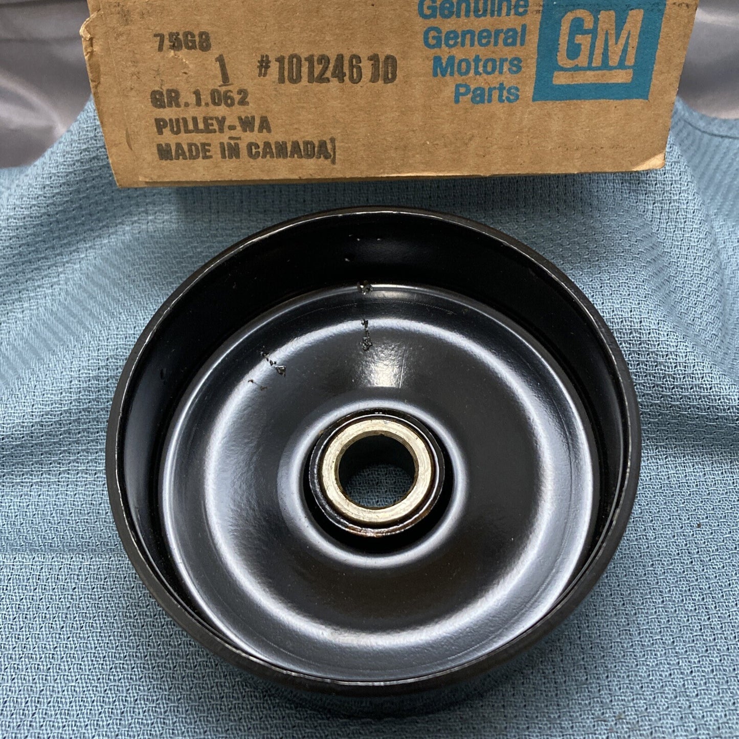 NEW GENUINE GM 10124610 PULLEY, ENGINE WATER PUMP GR 10.62