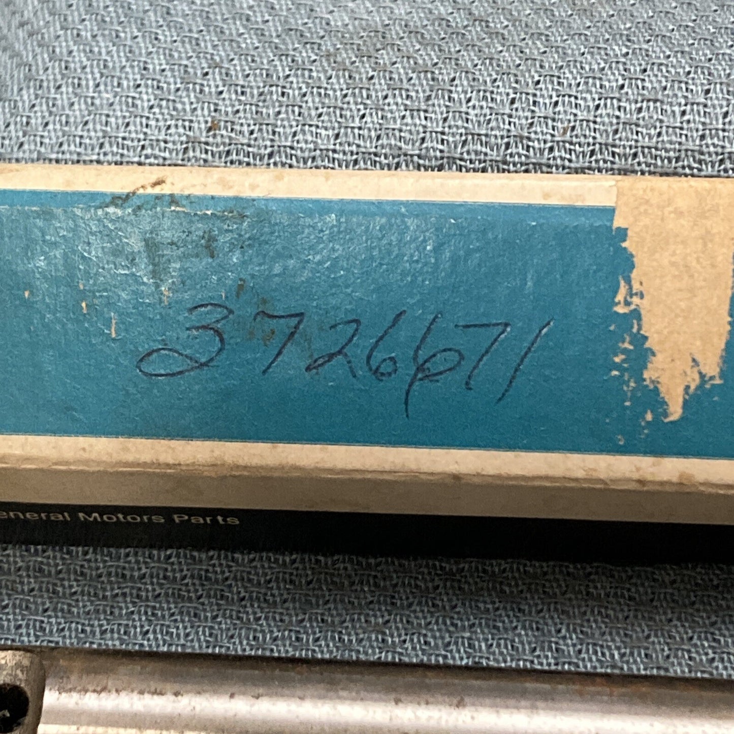 NEW GENUINE GM 3726671 SHAFT