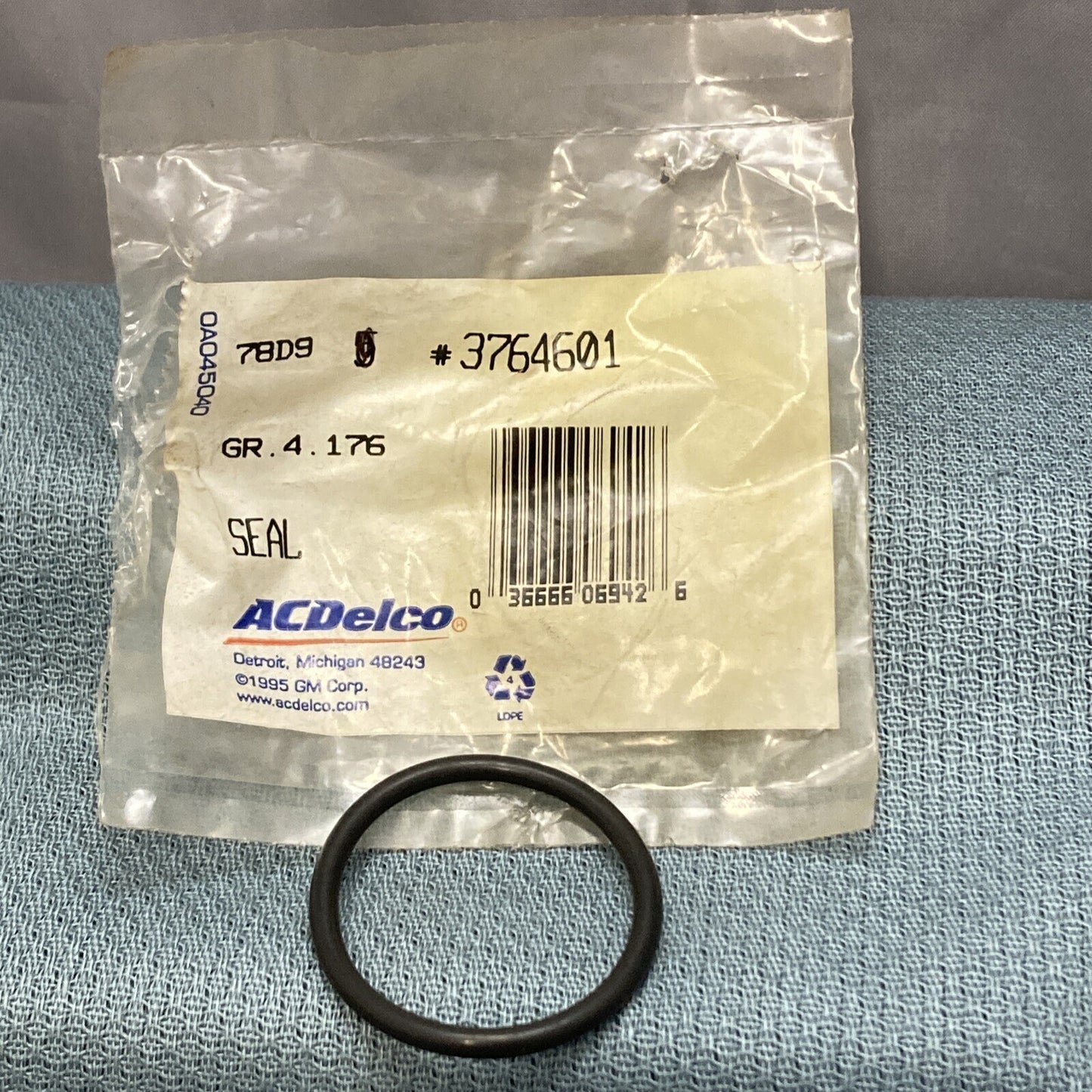 NEW ACDELCO/GM 3764601 SEAL, OUTPUT SHAFT 1982-2014 GR 4.176